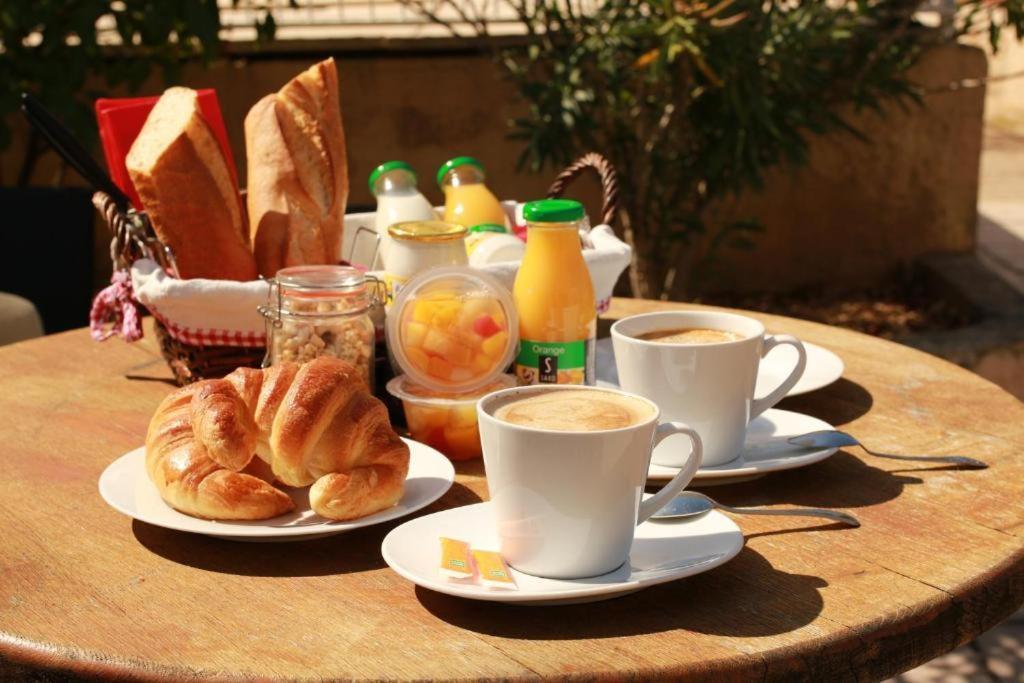 Mont Bouquet Lodge-Residence Hoteliere Brouzet-les-Ales エクステリア 写真