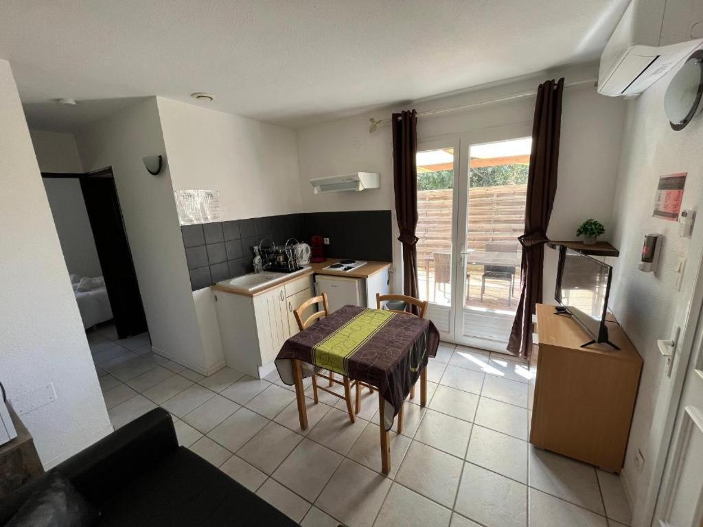 Mont Bouquet Lodge-Residence Hoteliere Brouzet-les-Ales エクステリア 写真
