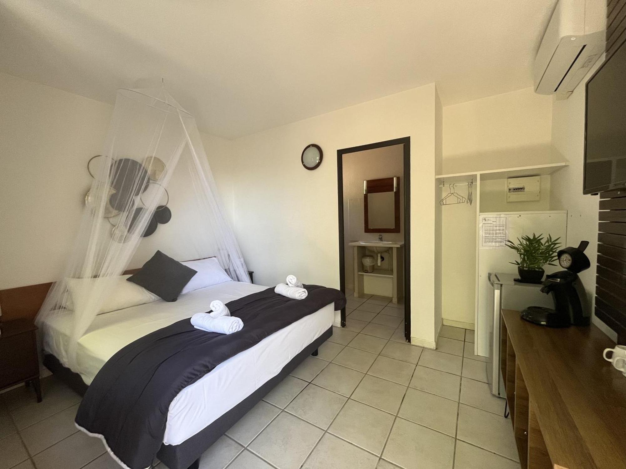 Mont Bouquet Lodge-Residence Hoteliere Brouzet-les-Ales エクステリア 写真