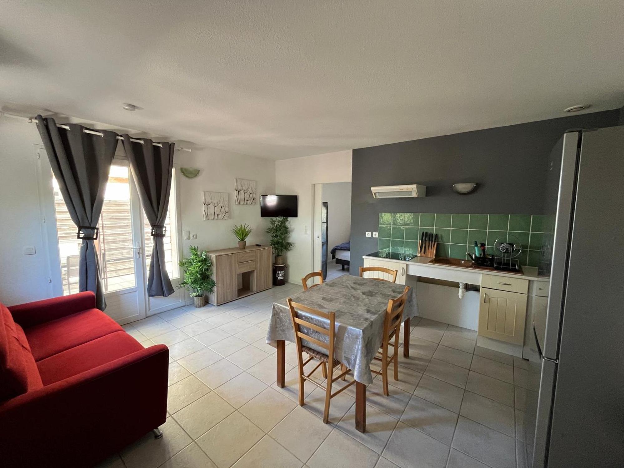 Mont Bouquet Lodge-Residence Hoteliere Brouzet-les-Ales エクステリア 写真
