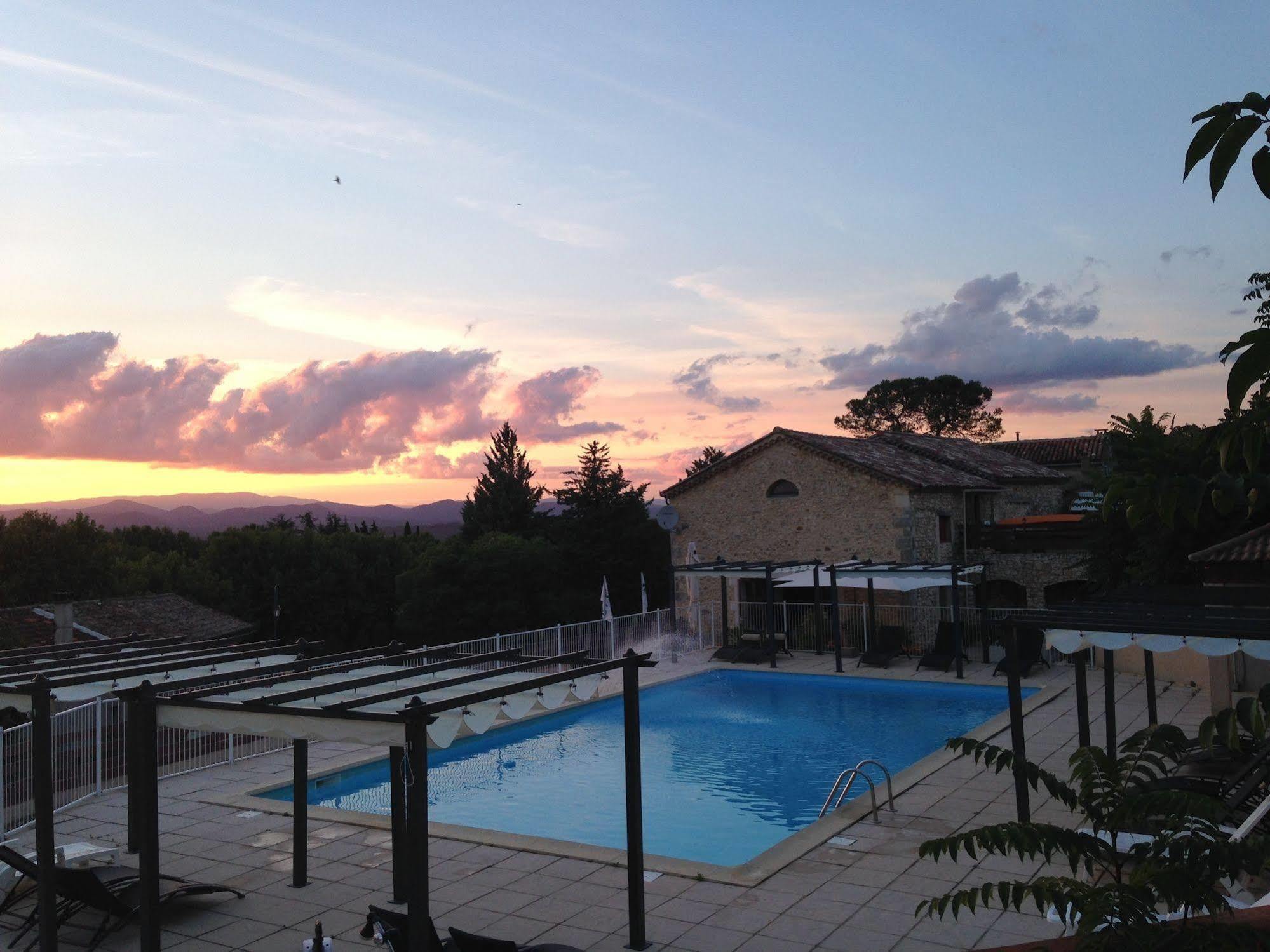 Mont Bouquet Lodge-Residence Hoteliere Brouzet-les-Ales エクステリア 写真