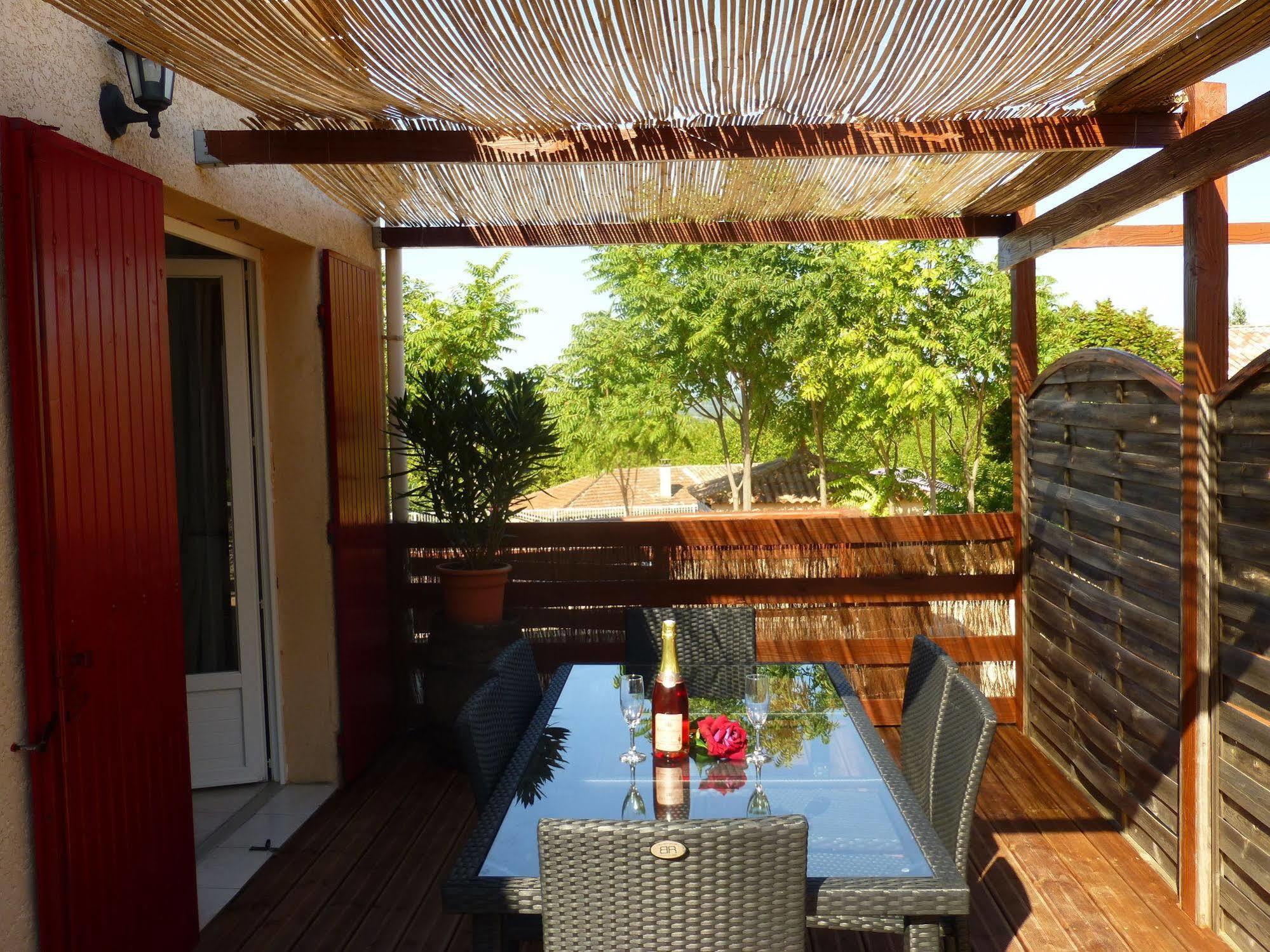 Mont Bouquet Lodge-Residence Hoteliere Brouzet-les-Ales エクステリア 写真